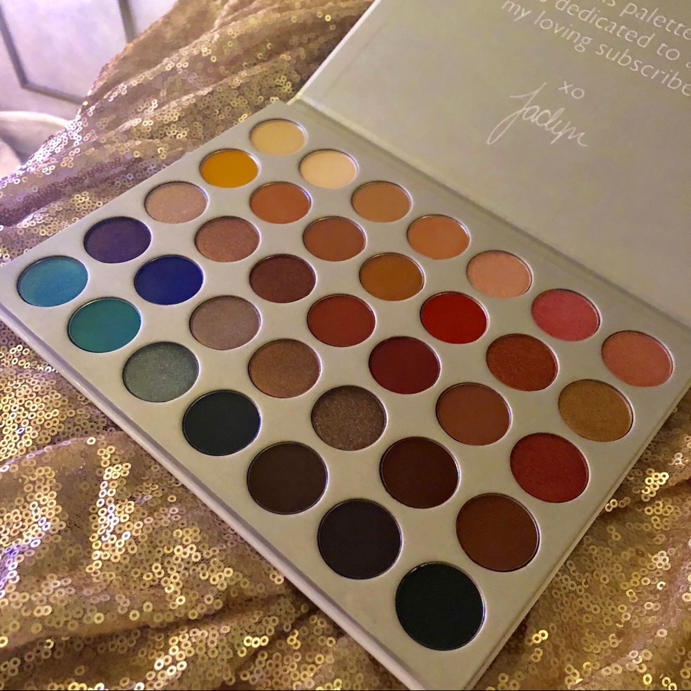BRAND NEW Jaclyn Hill Palette NEVER USED